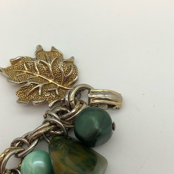 Bakelite Beaded Bracelet - Picture 12 of 12